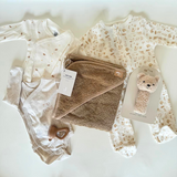 Coffret Cadeau de Naissance â ĂlĂ©gance & Douceur en Tons Neutres Petit coeur salĂ©