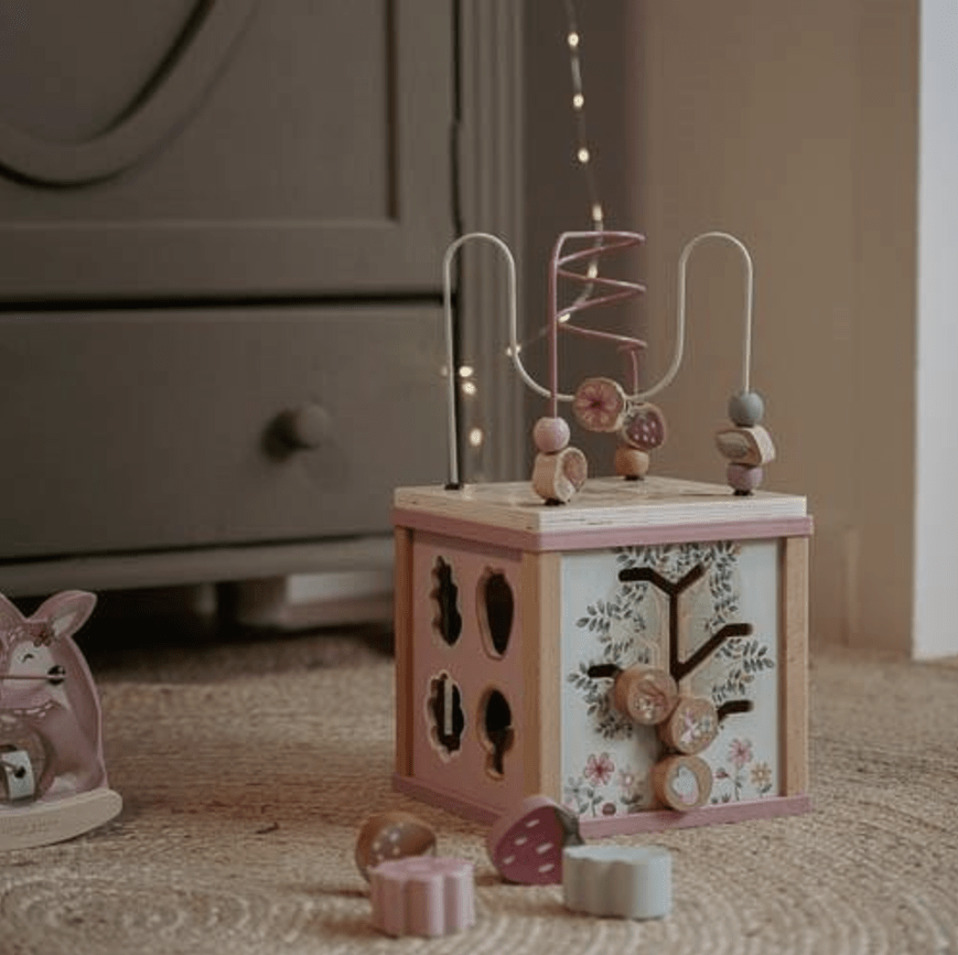 Cube d'activités en bois FSC - Fairy Garden - Petit coeur salé
