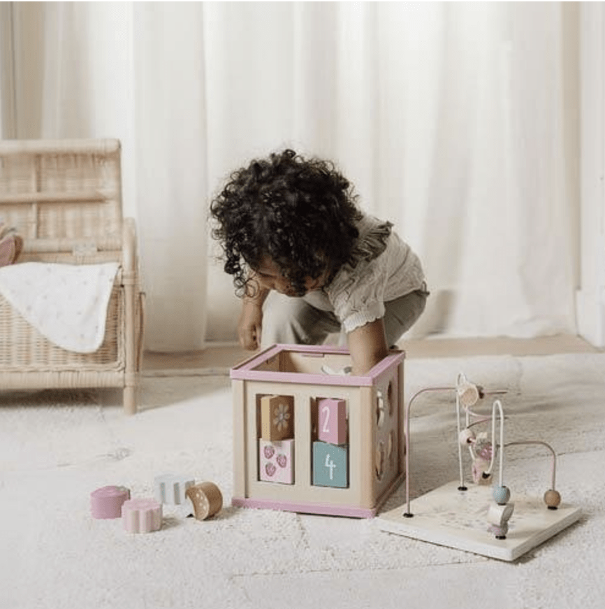Cube d'activités en bois FSC - Fairy Garden - Petit coeur salé