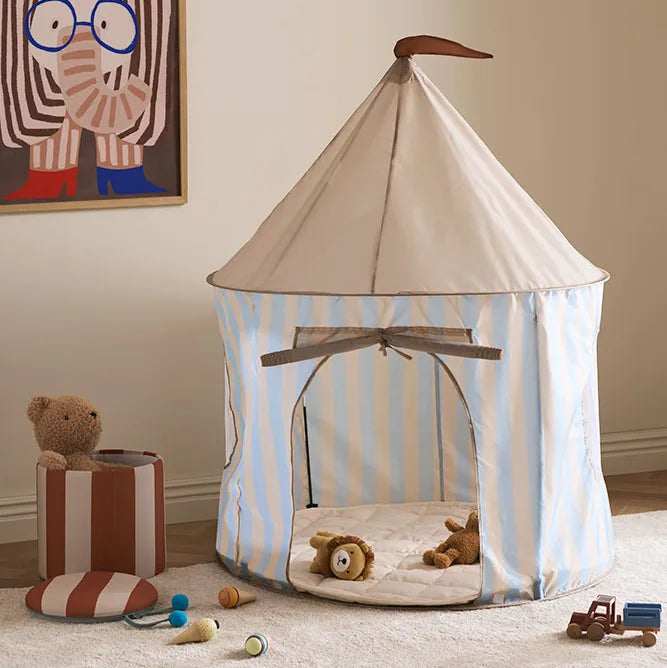 Tente enfant rayures bleu clair avec base – cabane intérieure cosy pop-up – Petit coeur salé
