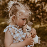DĂ©couvrez Pierre đŠ, le perroquet qui rĂ©pĂšte tout avec sa voix drĂŽle et ses ailes animĂ©es ! Un jouet interactif Montessori signĂ© Mrs Ertha, idĂ©al dĂšs 3 ans.