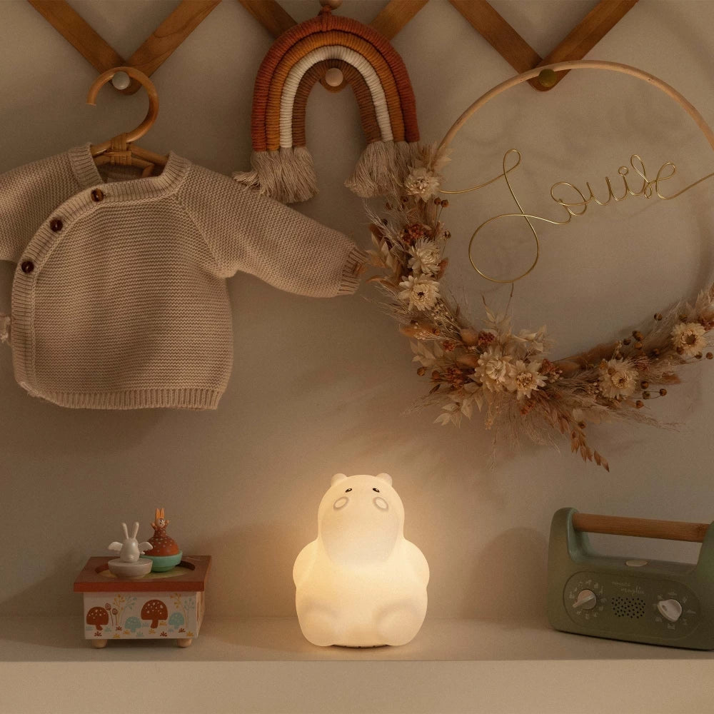 Veilleuse bébé en silicone connectée - Hippo TROIS KILOS SEPT