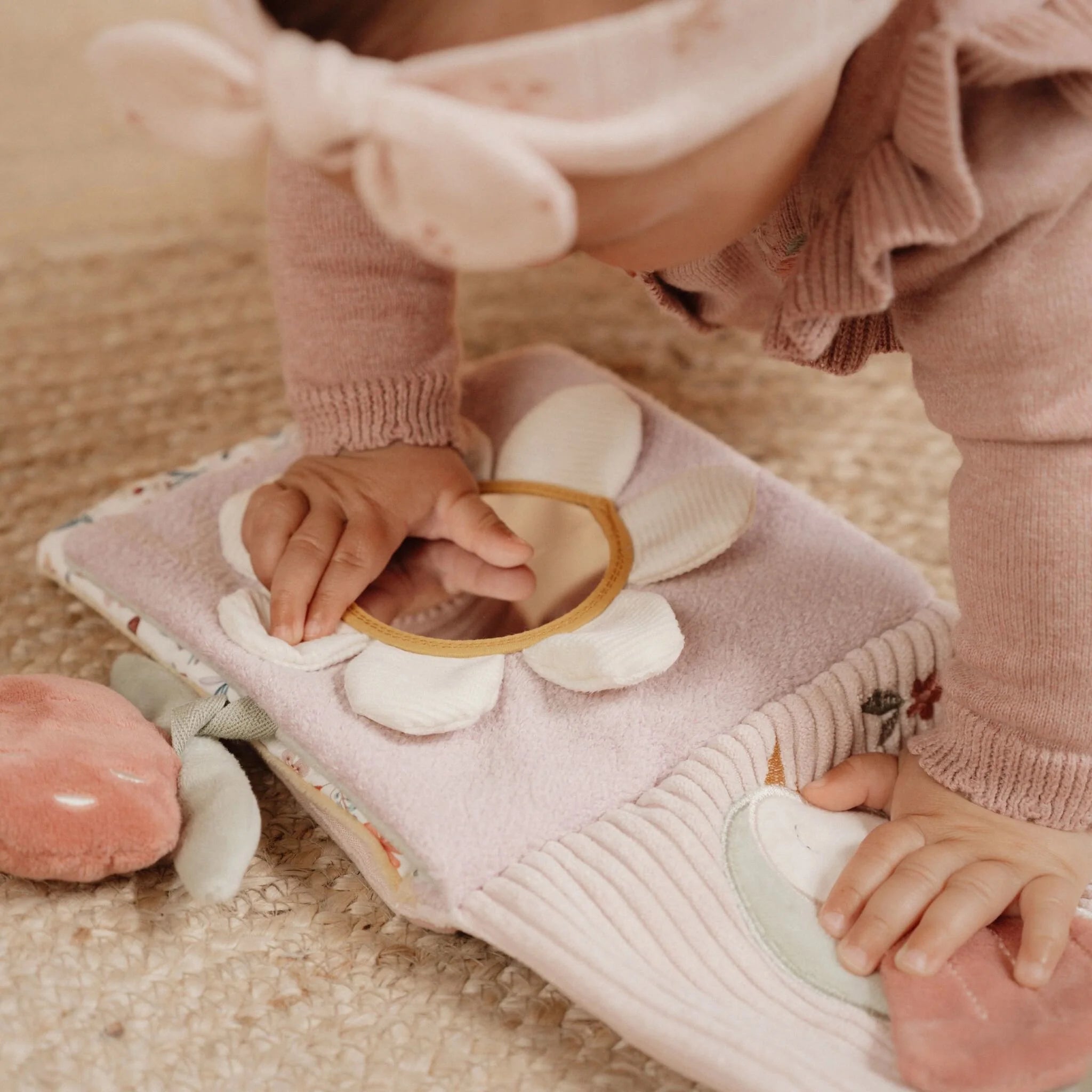 Livre d'activités tissu - Fairy Garden LITTLE DUTCH