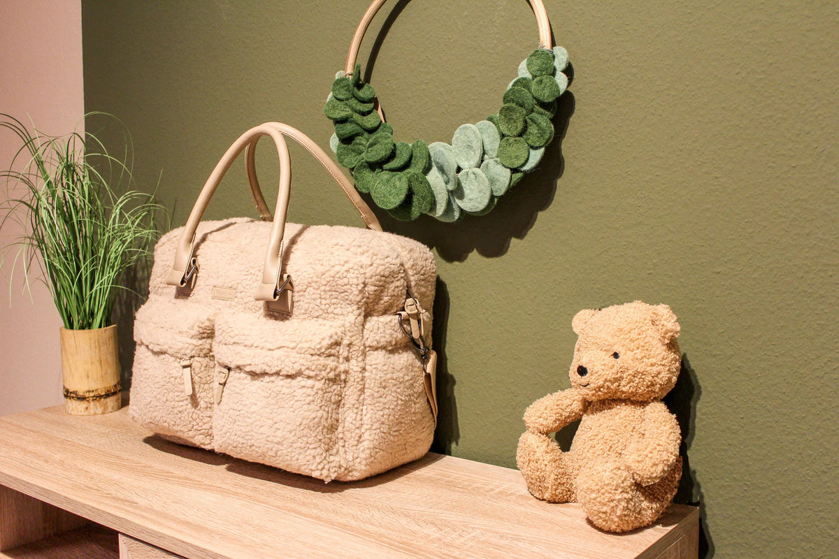 Sac à langer et matelas à langer Hello Little One sherpa beige – BB&Co x Kidzroom