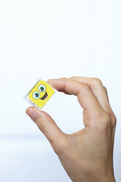 ALEX CUBES LUMINEUX JAUNE TIGER TRIBE