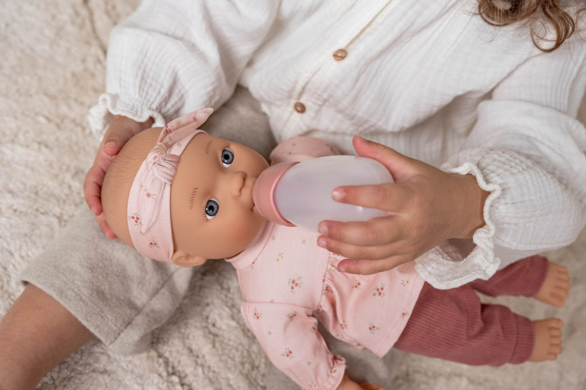Poupée Lily avec accessoires – Jouet d’imitation dès 18 mois