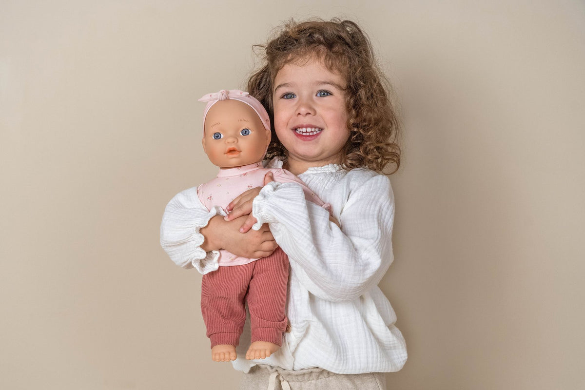 Poupée Lily avec accessoires – Jouet d’imitation dès 18 mois