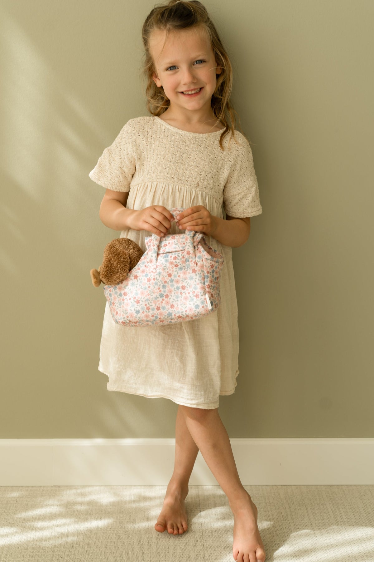 Peluche chien avec sac de transport – Jackie LITTLE DUTCH