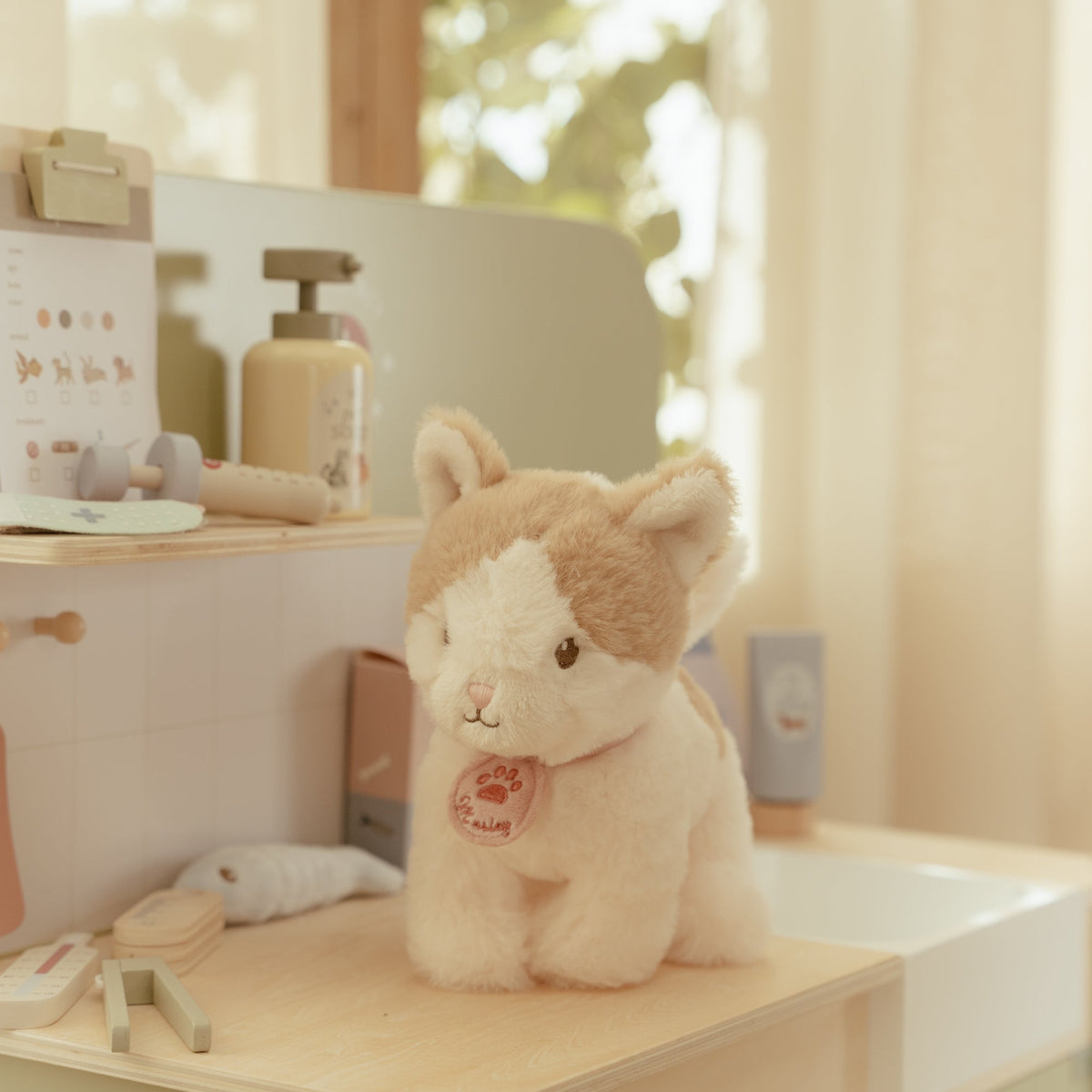 Peluche chat avec sac de transport – Marley LITTLE DUTCH