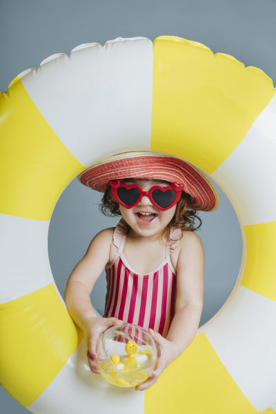 Découvrez les balles sensorielles Petit Boum Happy Bubbles Ducks 🦆 ! Des jouets d’éveil parfaits pour le bain, qui stimulent les sens et la motricité fine de bébé dès 6 mois.