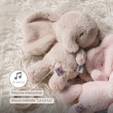 FANFAN Peluche musicale éléphant longs poils sable NATTOU