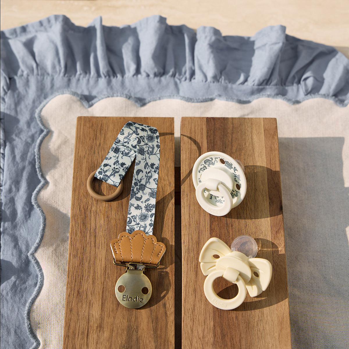Attache-tétine – Garden Leo Toile