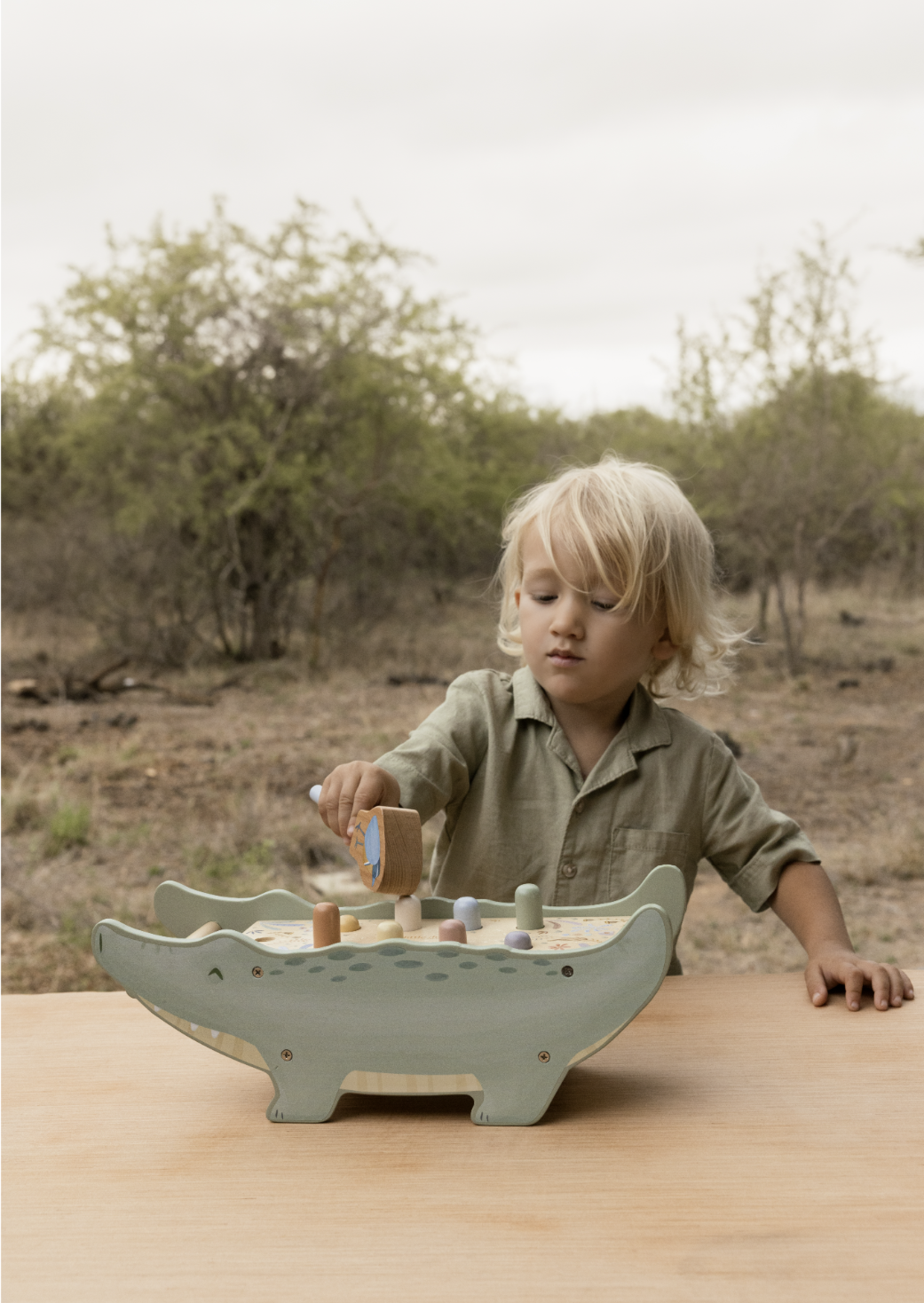 Banc à marteler crocodile en bois Safari Friends – jouet de motricité enfant