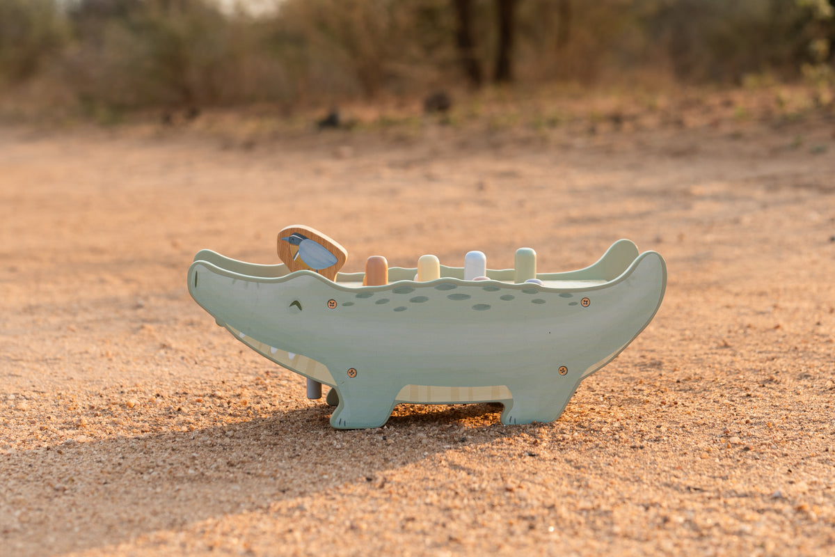 Banc à marteler crocodile en bois Safari Friends – jouet de motricité enfant