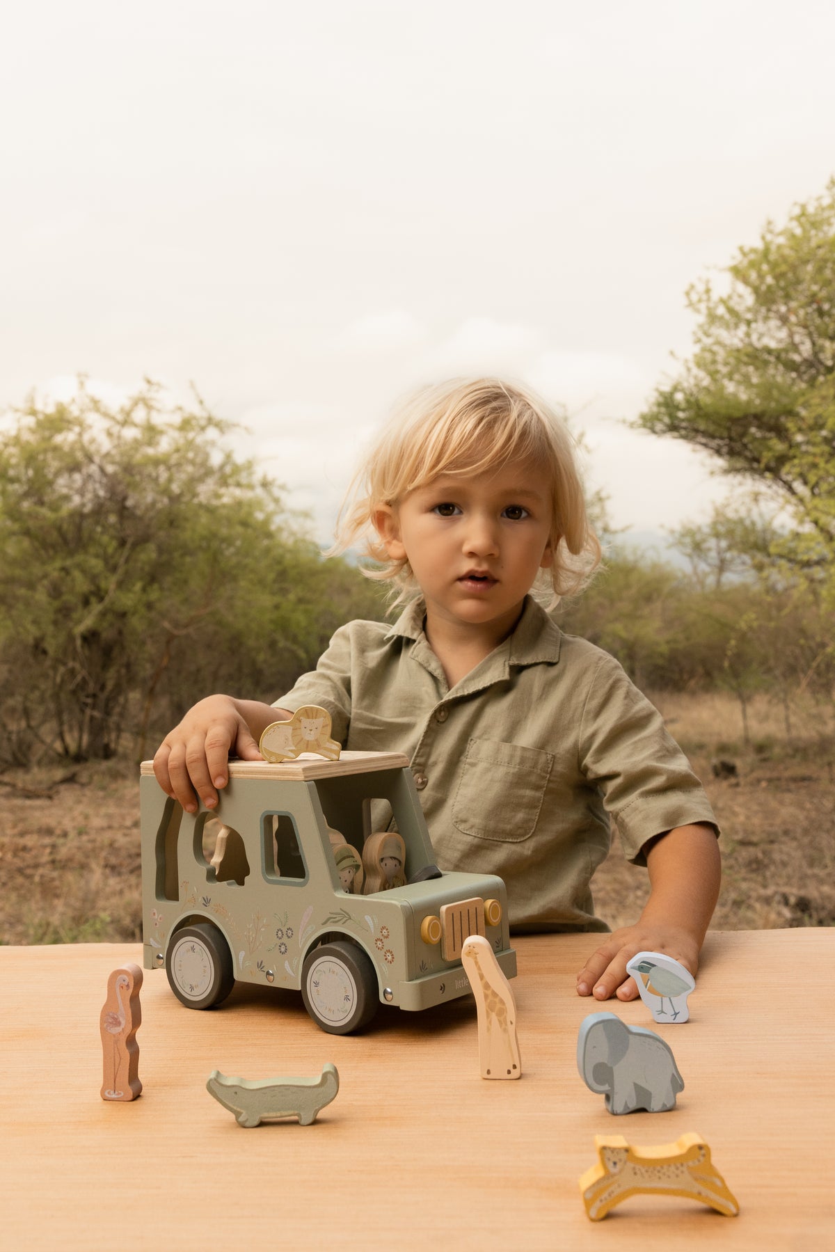 Boîte à formes voiture de safari en bois Safari Friends – jeu éducatif enfant