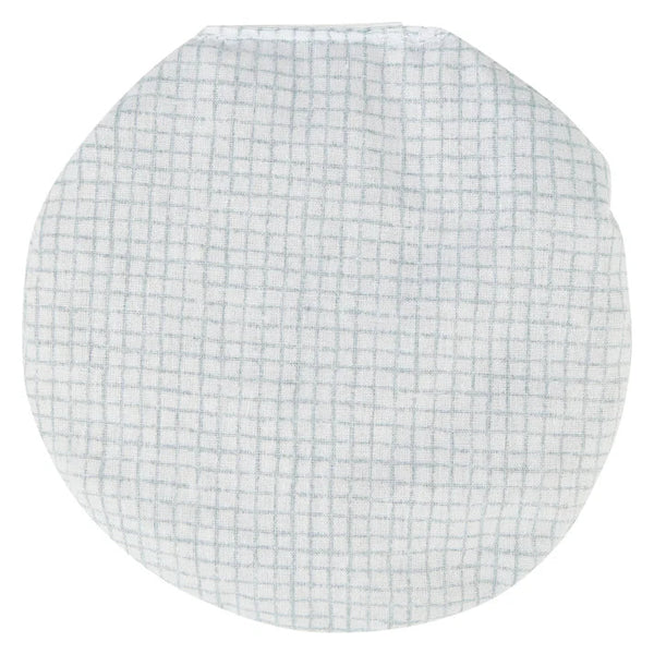 Coussin chauffant ours Bo avec sachet d’avoine amovible. Apporte douceur et réconfort aux bébés et enfants.