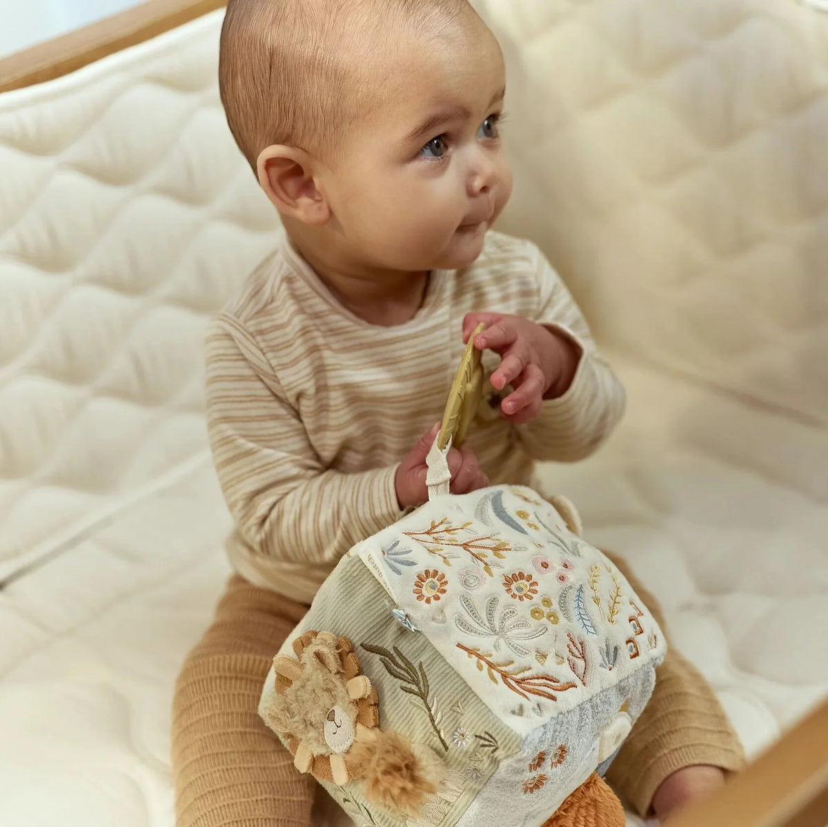 Cube d’activités soft Safari Friends – jouet sensoriel bébé
