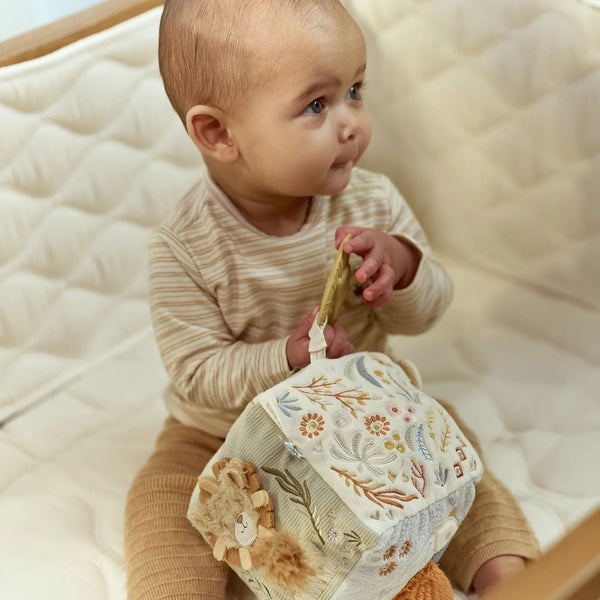 Cube d’activités soft Safari Friends – jouet sensoriel bébé