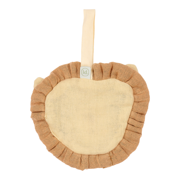 Doudou attache-tétine lion en coton bio : l’indispensable pour le confort et le quotidien de bébé.