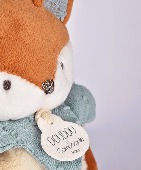 Doudou hochet bébé naissance – éveil sensoriel 18 cm Timo