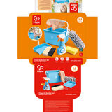Coffret de nettoyage complet Hape avec seau, balai, plumeau et accessoires. Jouet d’imitation durable et éducatif, idéal pour développer la motricité et le jeu symbolique.
