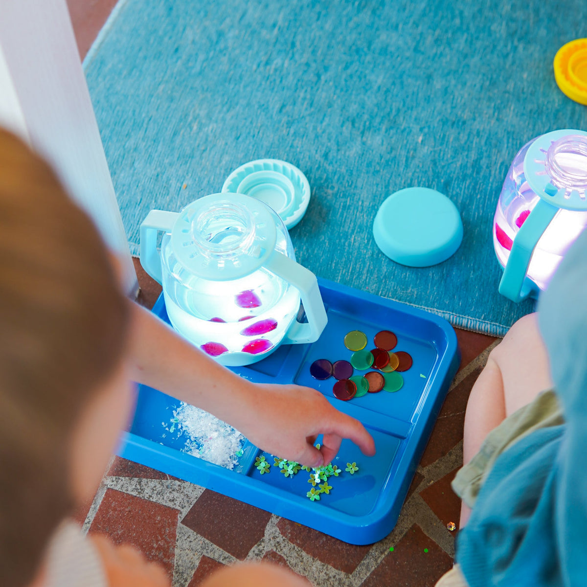 JARRE SENSORIELLE BLEUE GLO PALS