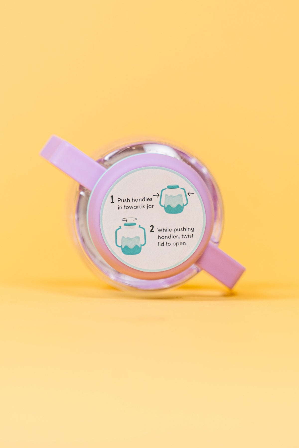 Glo Pals, Pot de remplissage sensoriel, jeu pour enfants de 18 mois, aide au développement sensoriel et cognitif, jaune, 10 x 8 cm Glo Pals, Pot de remplissage sensoriel, jeu pour enfants de 18 mois, aide au développement sensoriel et cognitif, jaune, 10 x 8 cm