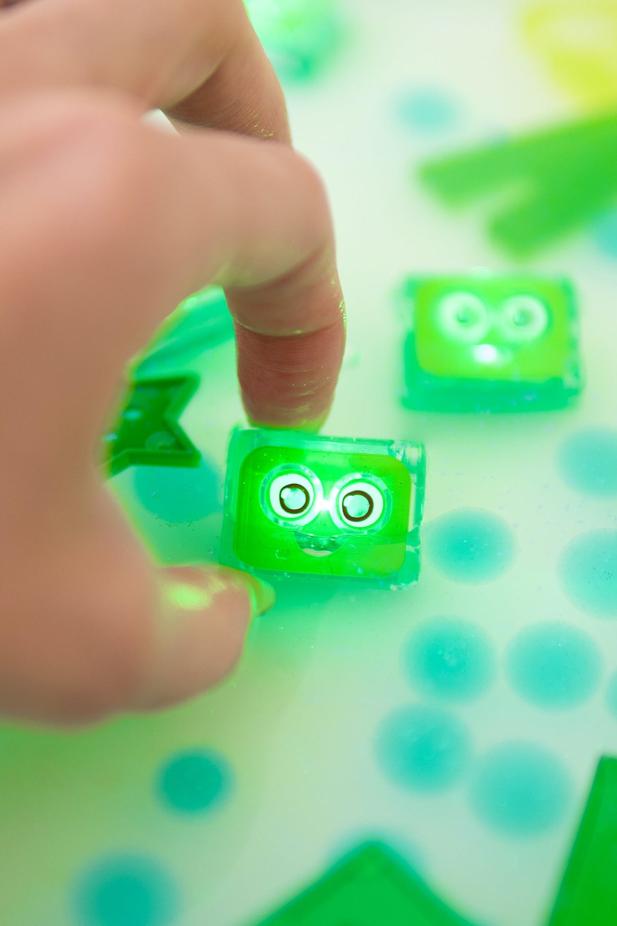 PIPPA CUBES LUMINEUX VERT GLO PALS