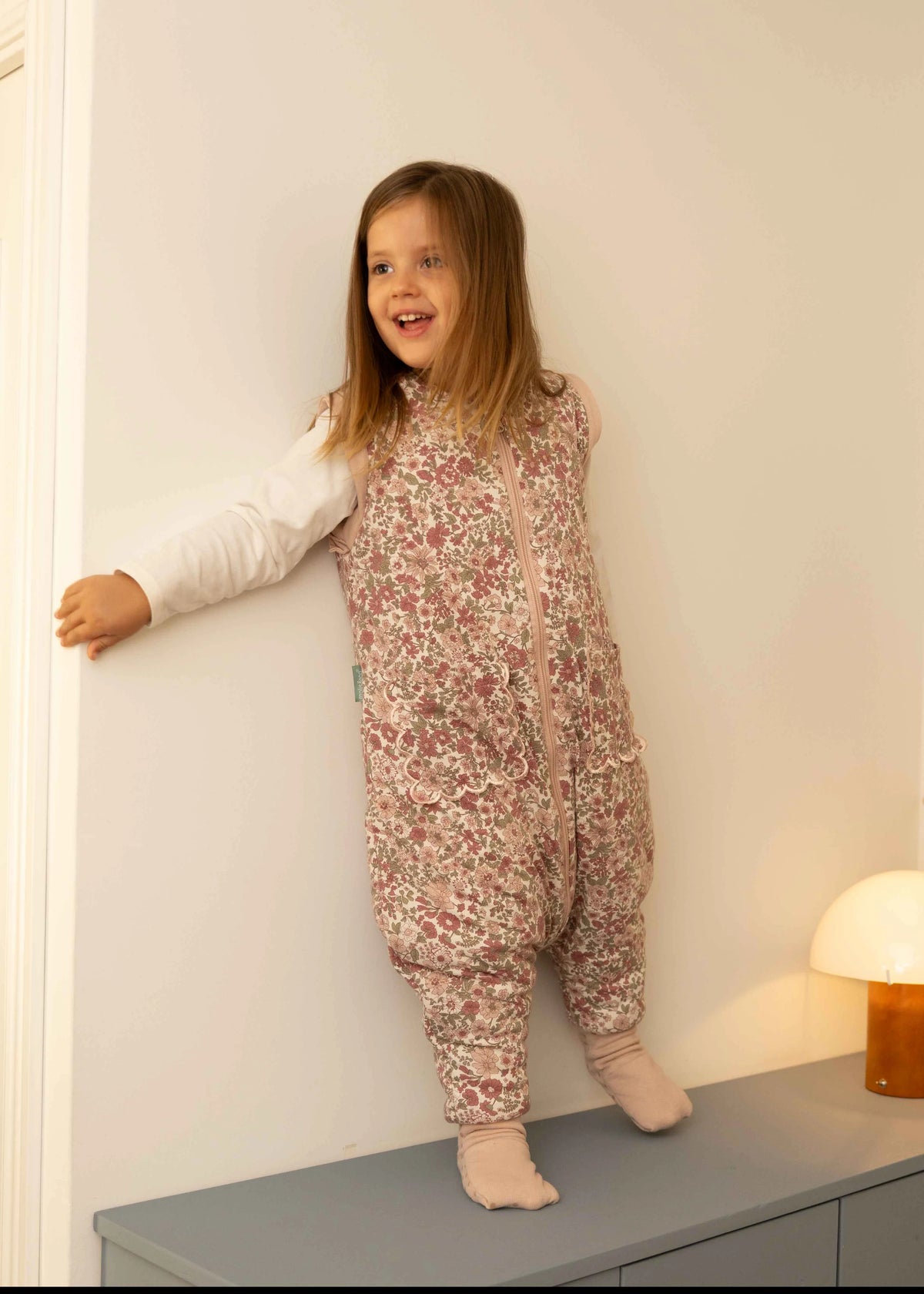 Gigoteuse à pieds avec manches & chaussettes antidérapantes Winter Commelina – TOG 2.5