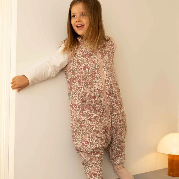 Gigoteuse à pieds avec manches & chaussettes antidérapantes Winter Commelina – TOG 2.5