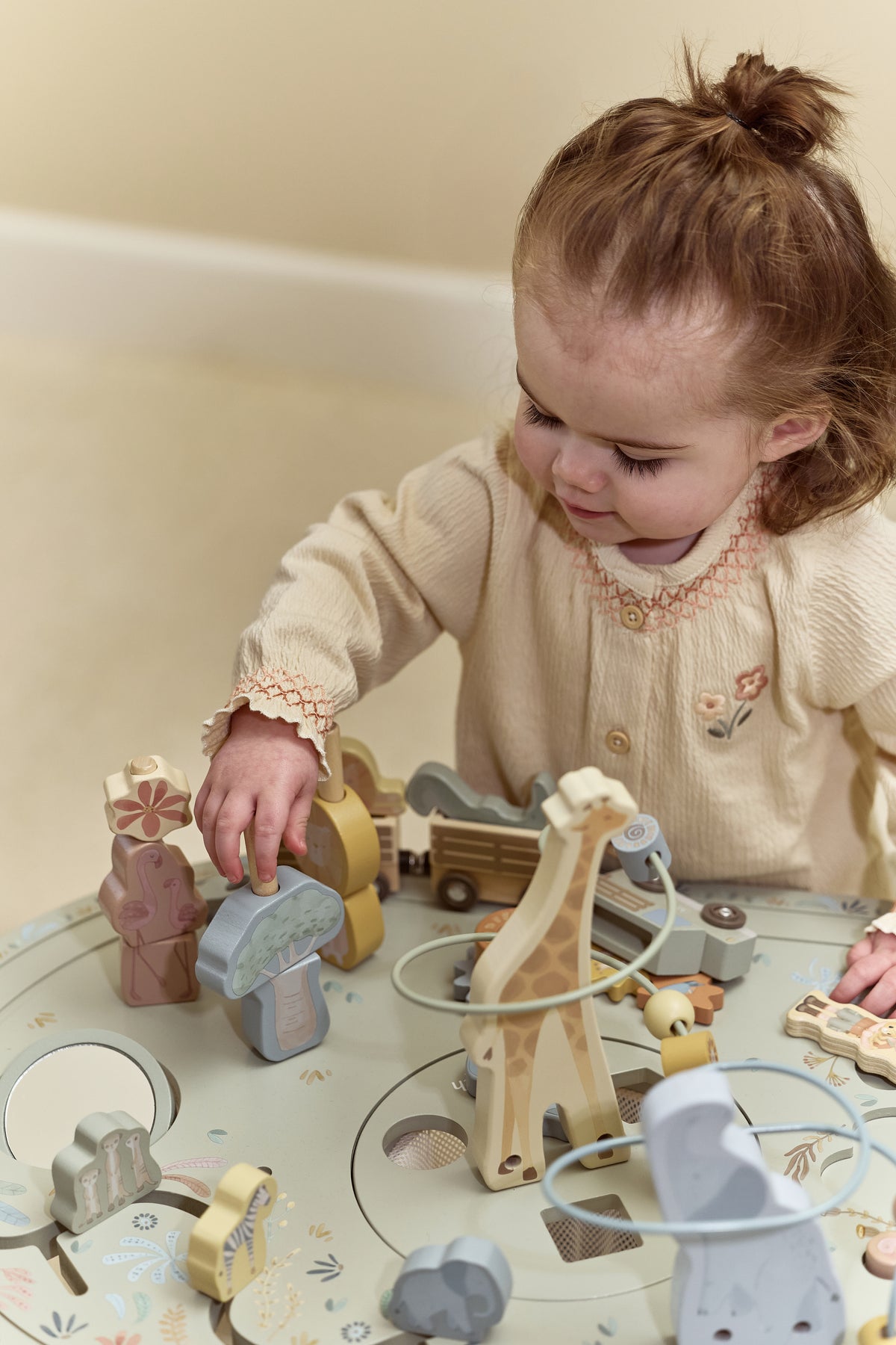 Grande table d’activités en bois Safari Friends – table d’éveil évolutive