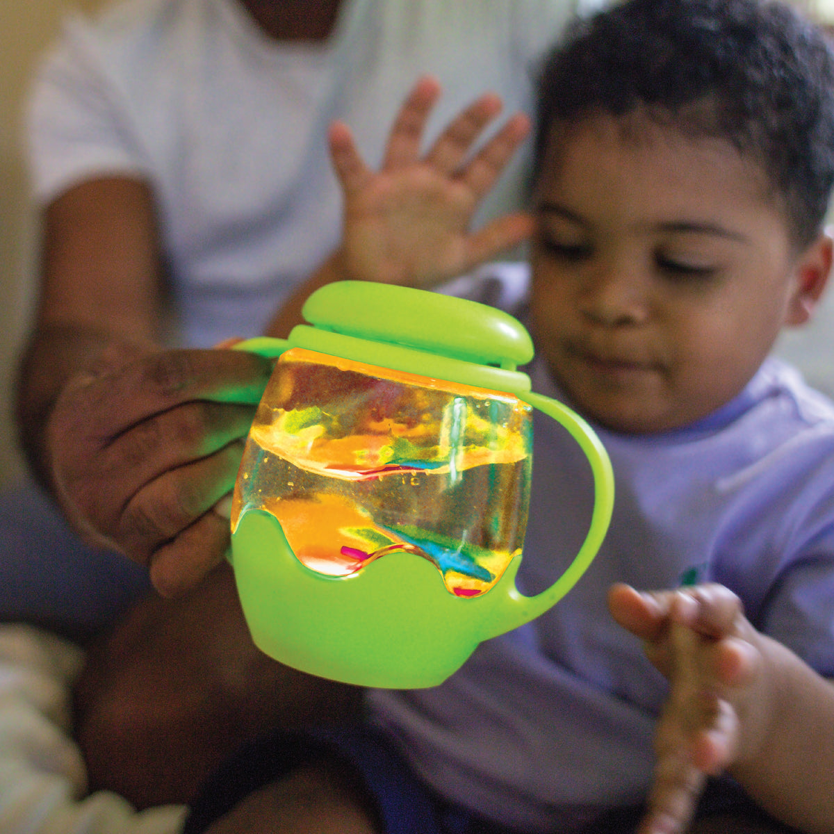 Jarre jouet sensoriel lumineux enfant – bocal apaisant dès 18 mois verte GLO PALS