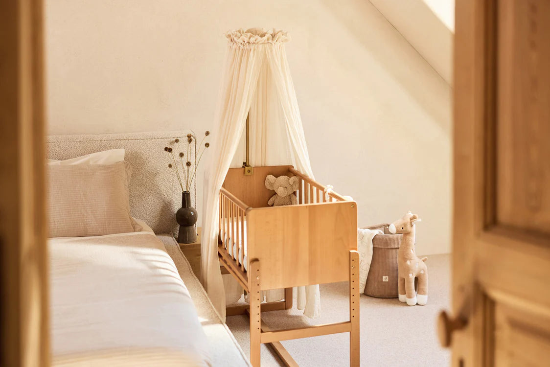 Panier de rangement Cloudy Rib Milky Coffee en tissu côtelé. Grand format pour organiser les essentiels de bébé avec style et douceur.