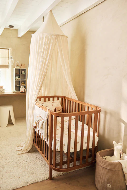 Panier de rangement Cloudy Rib Milky Coffee en tissu côtelé. Grand format pour organiser les essentiels de bébé avec style et douceur.