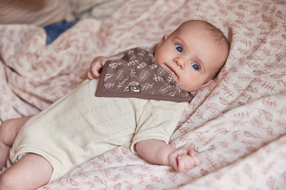 Bavoir Bandana Meadow - Chestnut - Petit coeur salé