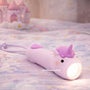 Lampe torche enfant licorne rechargeable USB-C. Lumière douce réglable idéale pour histoires du soir et aventures dès 3 ans.