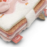 Livre d’activités bébé Soft Plumes Jollein dès la naissance avec pages crépitantes, miroir cœur, textures et étiquettes, facile à accrocher à la poussette ou au siège auto.
