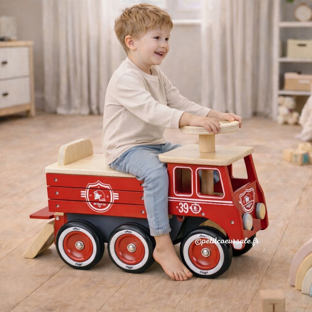 Porteur camion de pompier en bois – dès 18 mois