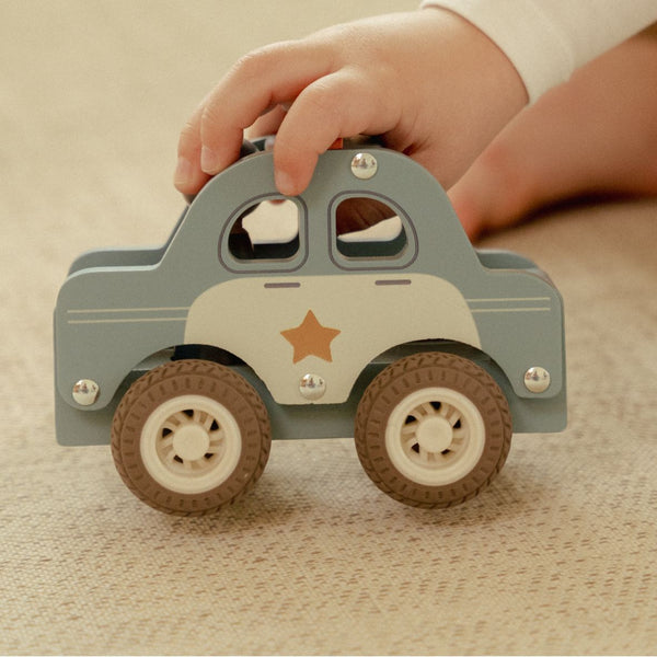 Voiture de police en bois FSC – Jouet d’éveil et jeu de rôle LITTLE DUTCH