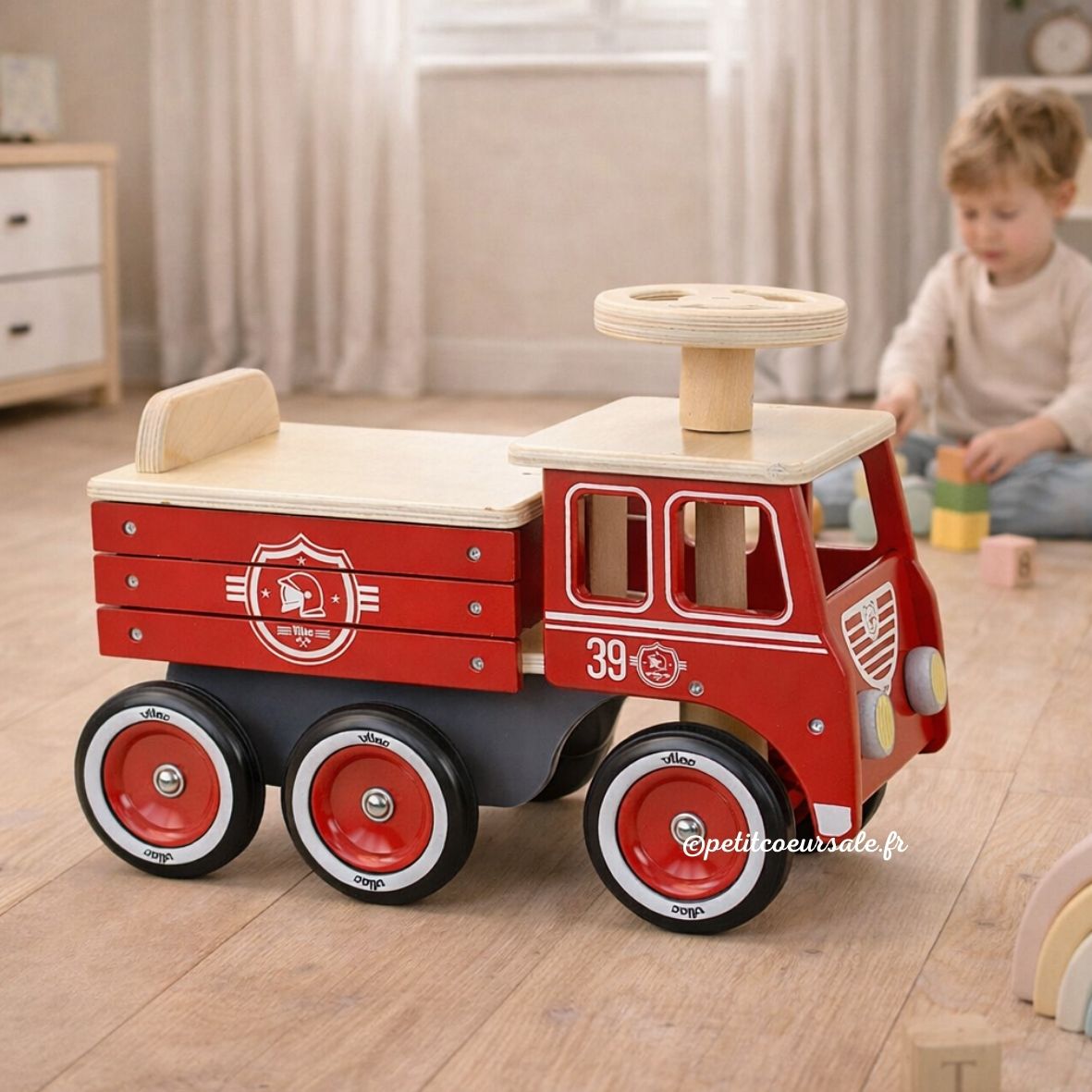 Porteur camion de pompier en bois – dès 18 mois