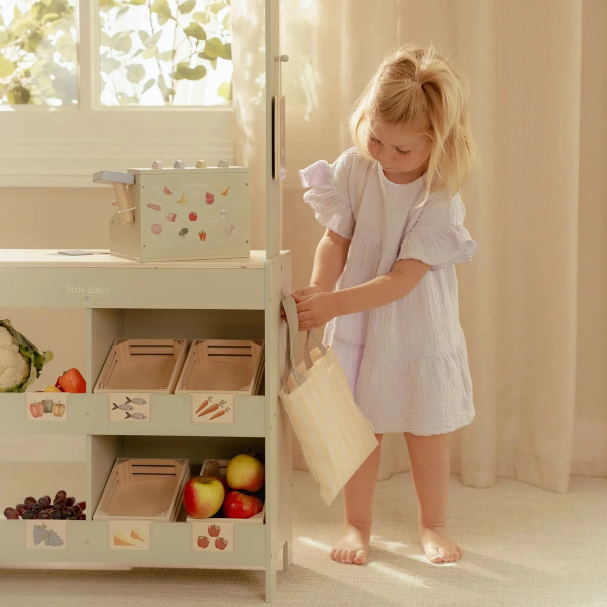 Marchande en bois FSC – Étal de marché & café LITTLE DUTCH