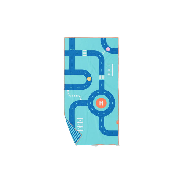 Serviette de jeu sur la route QUUT