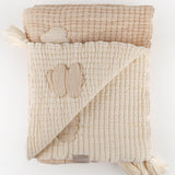 Idée cadeau de naissance : couverture bébé en mousseline au motif nuage