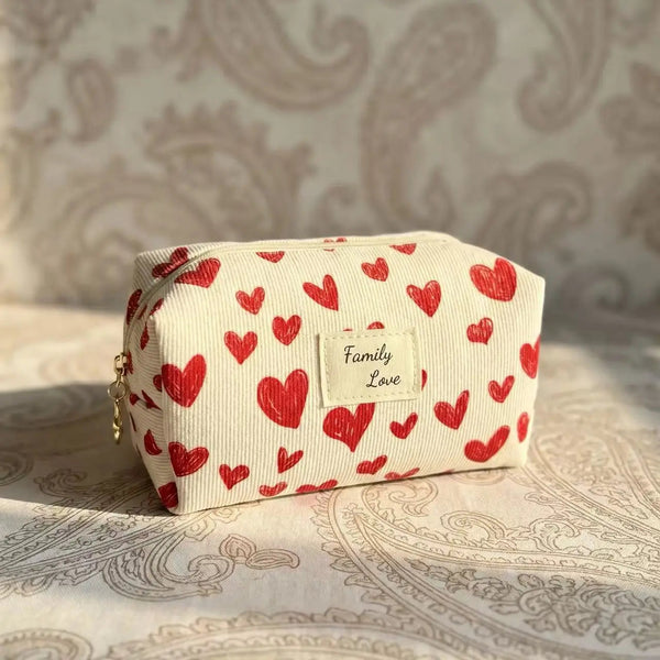 Pochette trousse « Family Love » – Cœurs rouges – 16 x 9 x 9 cm COSMOS
