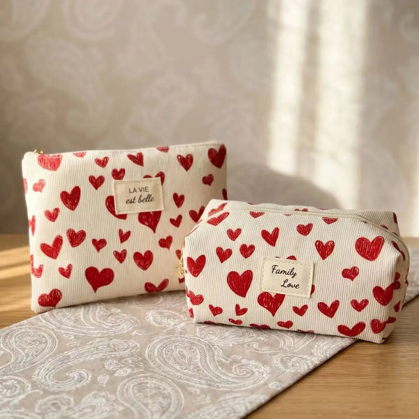 Pochette trousse « Family Love » – Cœurs rouges – 16 x 9 x 9 cm COSMOS