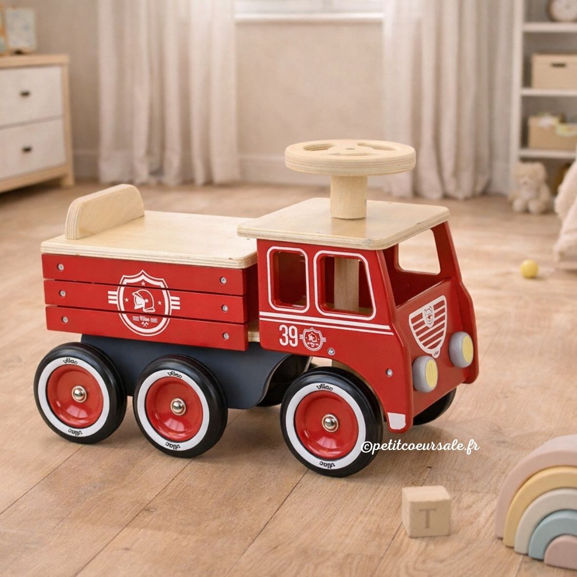 Porteur camion de pompier en bois – dès 18 mois