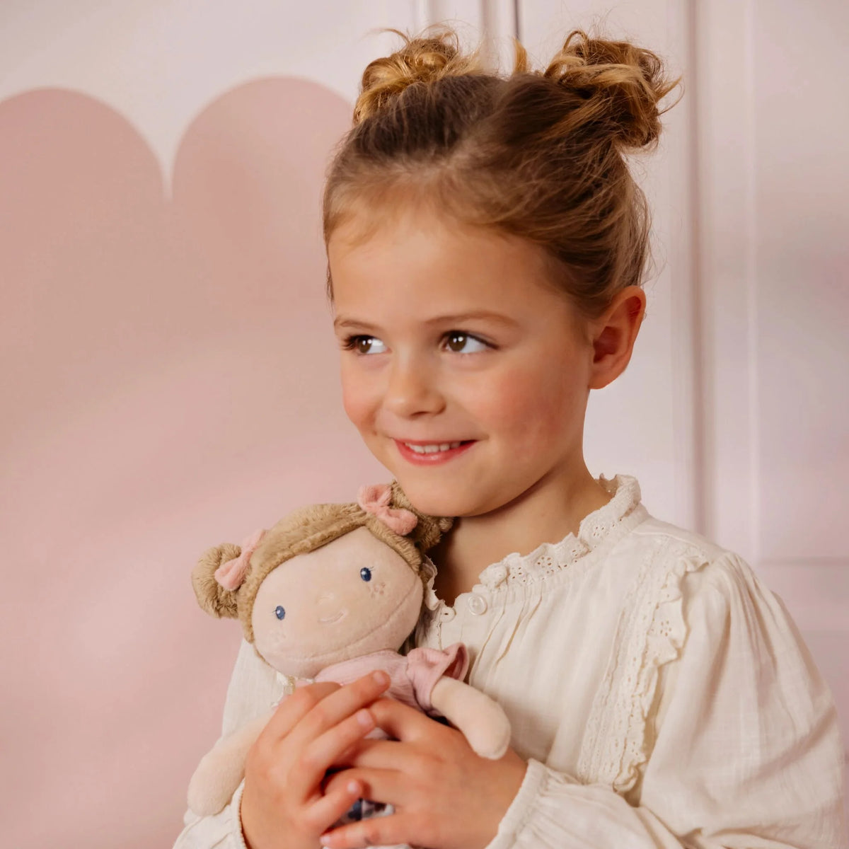 poupée en tissu 35 cm rosa souple bébé 12 mois, une poupée câlin enfant 1 an