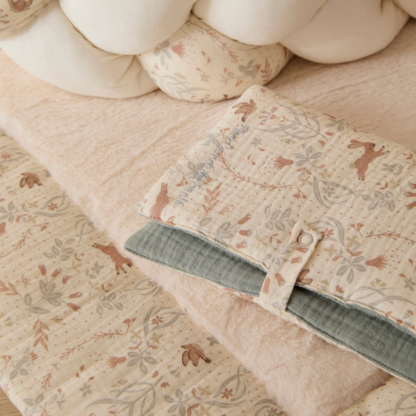 Protège-carnet de santé bébé coton jardin enchanté brodé