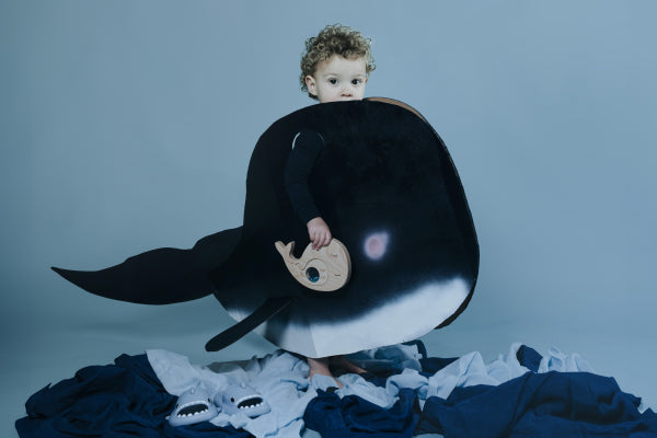 Puzzle sensoriel baleine et bébé – jouet d’éveil en bois PETIT BOOM