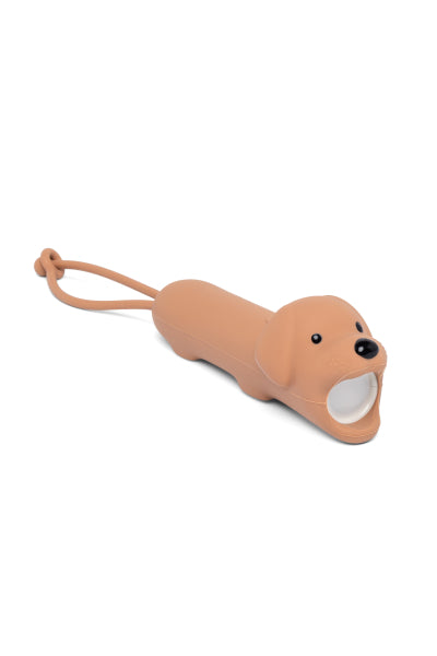 Lampe torche enfant chien caramel rechargeable USB-C. Lumière douce réglable pour histoires du soir et explorations dès 3 ans.